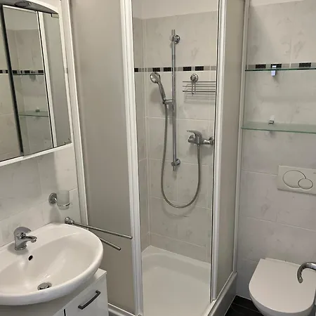 Soleggiato Bilocale Residenziale - Via Pra Dei Vizi Apartament