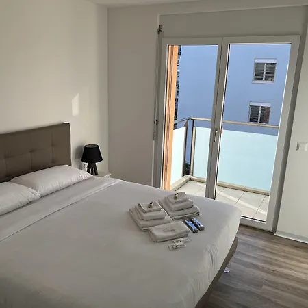 Soleggiato Bilocale Residenziale - Via Pra Dei Vizi アパート *